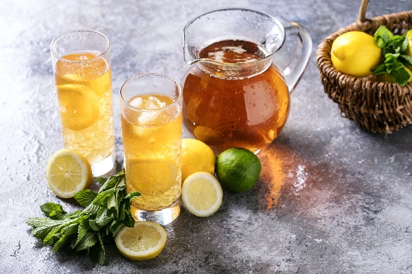 home made lemon iced tea